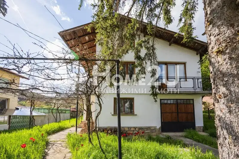 House in област София, Osoica