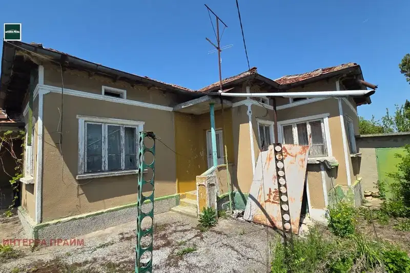 House in Oblast Dobrich, Ovcharovo