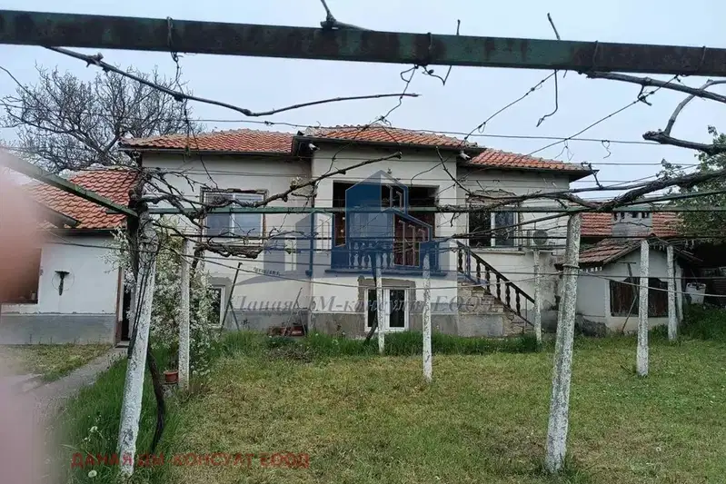 House in Oblast Shumen, Panaiot Volovo