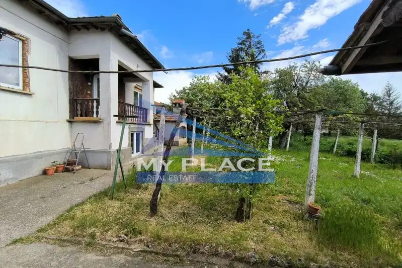 House in Oblast Shumen, Panaiot Volovo