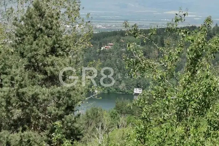 Къща 120 кв.м. в с. Панчарево с гледка към езерото