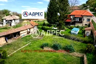 Къща във Велико Търново, с. Паскалевец