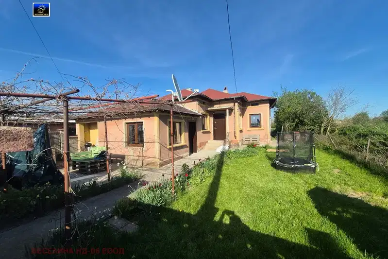 Къща в Добрич, с. Паскалево