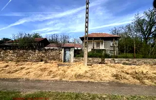 Къща във Велико Търново, с. Патреш