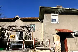 Къща във Велико Търново, с. Пчелище