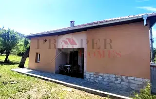 Къща във Велико Търново, с. Пчелище