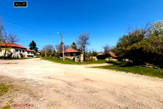 Къща в Русе, с. Пет кладенци