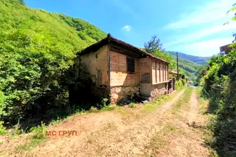Къща в Благоевград, с. Пирин