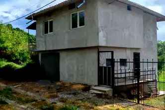 Къща в Русе, с. Писанец