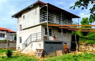 Къща в Русе, с. Писанец