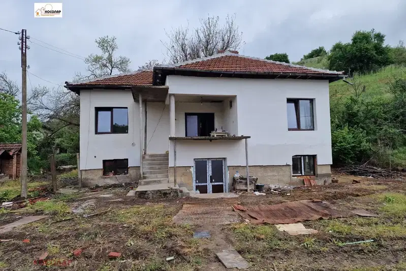 Къща в Русе, с. Писанец