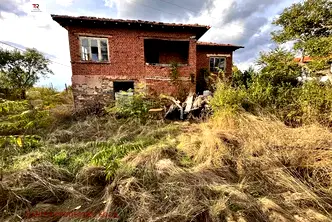 Къща в Перник, с. Поцърненци