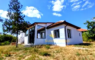 Къща във Велико Търново, с. Поликраище