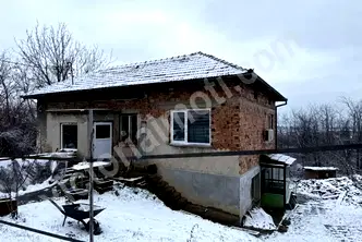 Къща във Велико Търново, с. Поликраище