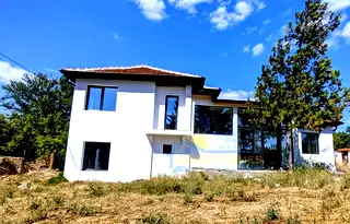Къща във Велико Търново, с. Поликраище