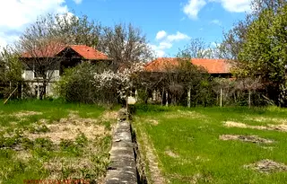 Къща във Велико Търново, с. Полски Сеновец