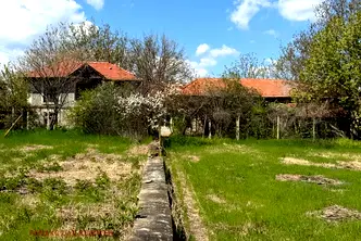 Къща във Велико Търново, с. Полски Сеновец