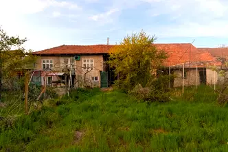 Къща във Велико Търново, с. Полски Сеновец