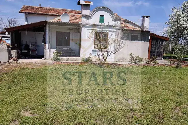 House in Varna, Priselci