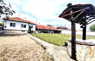 Къща във Велико Търново, с. Раданово