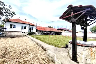Къща във Велико Търново, с. Раданово