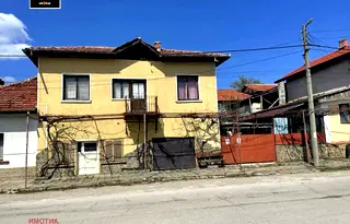 Къща в Ловеч, с. Радювене