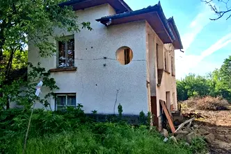 Къща в Ловеч, с. Радювене