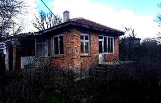 Къща в Бургас, с. Равна гора