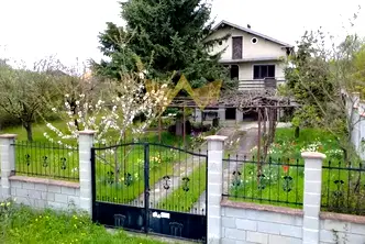 Къща във Варна, с. Равна гора