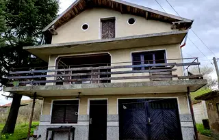 Къща във Варна, с. Равна гора