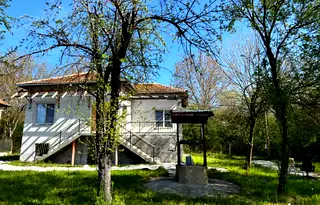 Къща в София, с. Равнище