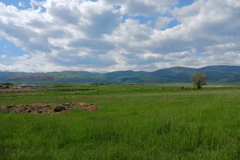 Къща в София, с. Рельово