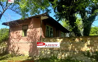 Къща във Велико Търново, с. Ресен