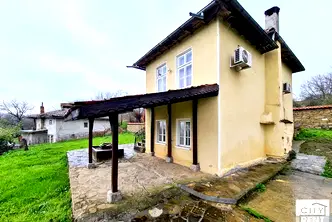 Къща във Велико Търново, с. Родина