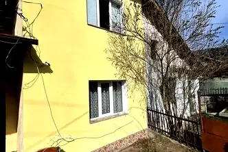 Къща в Перник, с. Рударци