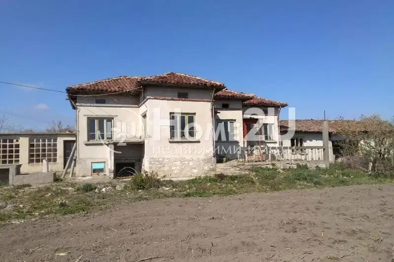 House in Oblast Dobrich, Senokos