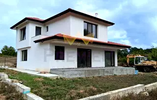 Къща във Варна, с. Шкорпиловци