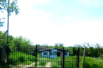 Къща в Русе, с. Щръклево