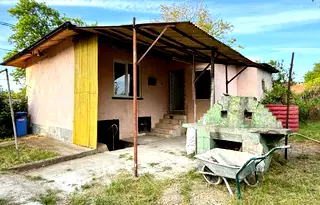 Къща в Русе, с. Щръклево