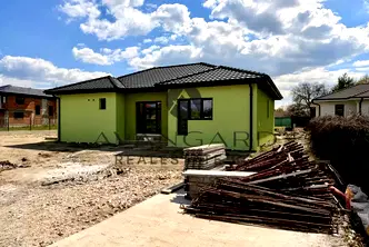 Къща в Пловдив, с. Скутаре