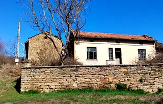 Къща в Габрово, с. Славейково