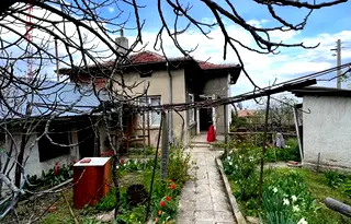 Къща в Пазарджик, с. Славовица
