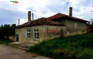 Къща във Варна, с. Стефан Караджа