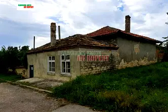 Къща във Варна, с. Стефан Караджа