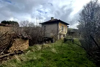 Къща в София, с. Столник