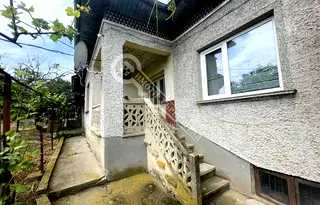 Къща във Велико Търново, с. Страхилово