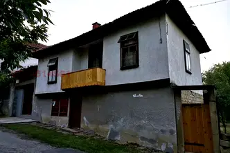Къща във Враца, с. Струпец