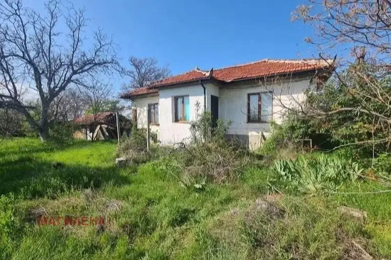 House in Oblast Plovdiv, Suhozem
