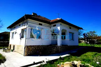 Къща във Велико Търново, с. Сушица