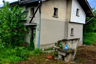 Къща в Плевен, с. Телиш